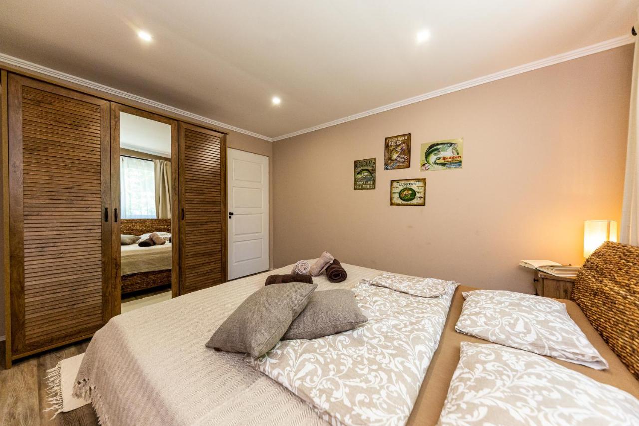 Berrybay Holidayhome Balatonkeresztúr المظهر الخارجي الصورة
